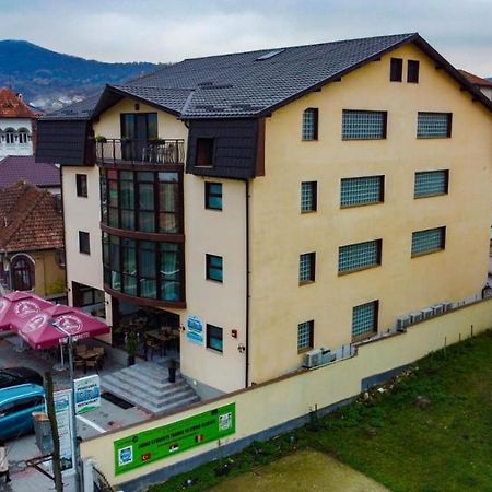 Pensiunea El Ryo Călimăneşti Exterior foto