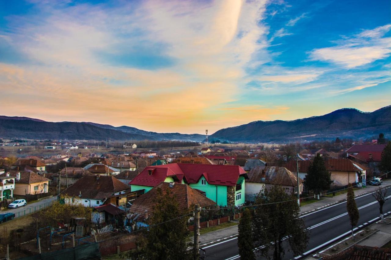 Pensiunea El Ryo Călimăneşti Exterior foto